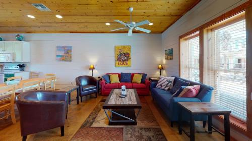 #102 The Commons Townhouse - image 5