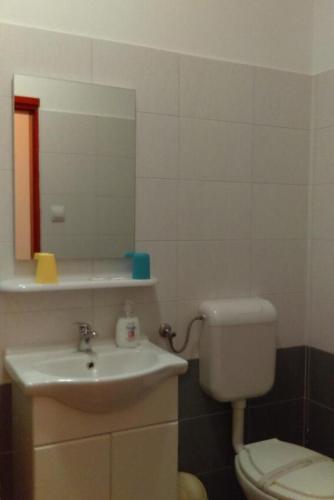 Apartments with WiFi Fazana - 12862 - image 5