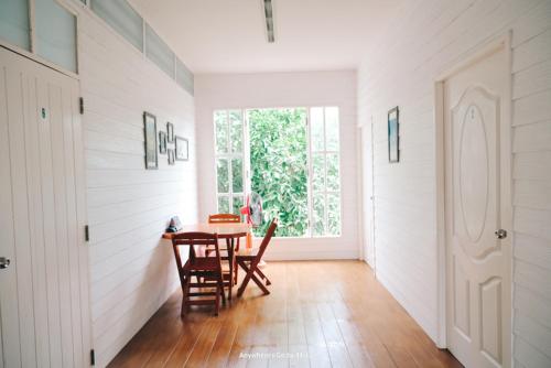 Thirty Tree Garden House