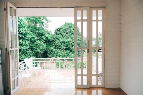 Thirty Tree Garden House