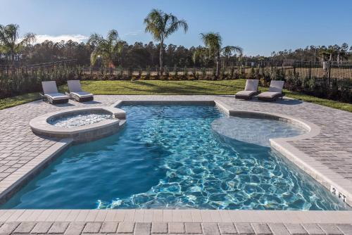 Encore Resort 5 Bedroom Vacation Home with Pool (2100) image
