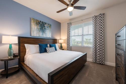 Encore Resort 5 Bedroom Vacation Home with Pool (2100) detail