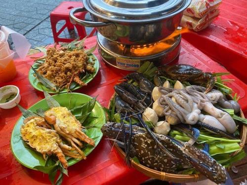 Hotel Diem My in Train Station