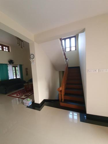 Posh Villa at Kottayam town with 4 Bedrooms