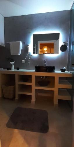 Andros 4 All Seasons Villas & Suites - Agios Nikolas street - image 3
