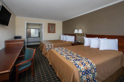 ทราเวลลอดจ์ บาย วินด์แฮม ออเรนจ์เบิร์ก (Travelodge by Wyndham Orangeburg) in ออเรนจ์บูร์ก (SC)