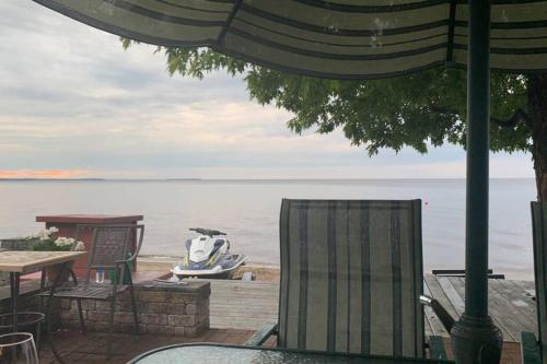 Maison sur le lac in Šambora (QC)