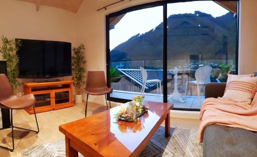 The Alex Apartments – Queenstown, CA