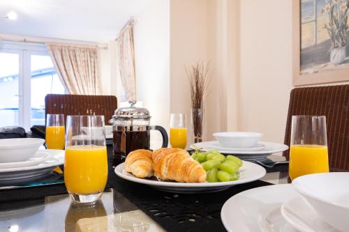 Bay View, by Ty SA - Luxury 2 Bed Apartment. Best Location in Cardiff Bay!