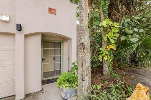 Three-Bedroom House image 10