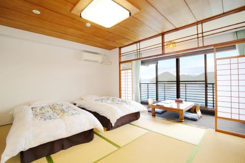 洞爺温泉ホテル華美和室　2人部屋　ベッド2台付　レイクビュー　上層階　禁煙