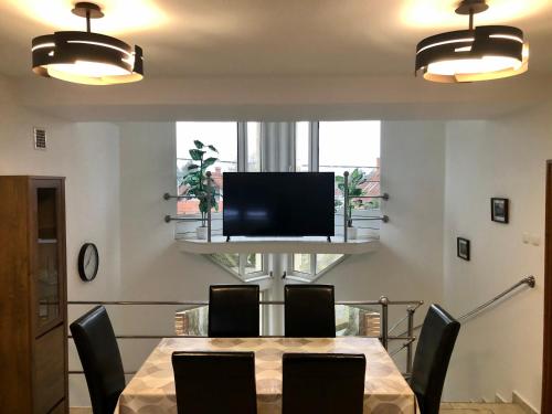 Mol-Ker-Vill Apartment - image 12