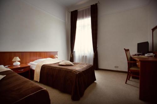 1 twin bed
