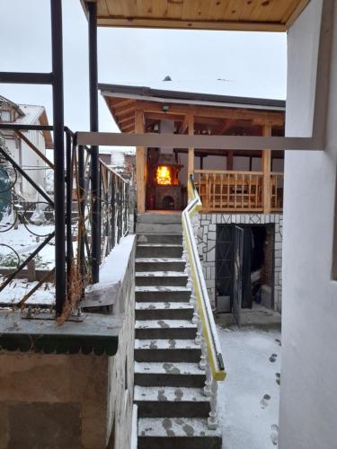 Yana Guest House - image 11