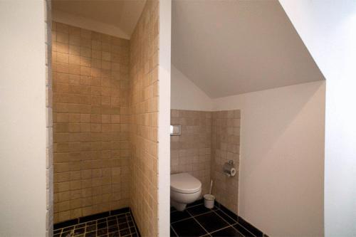 Double Room image 3