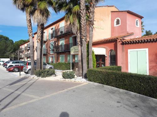 Hotel Albatros - Mouans-Sartoux