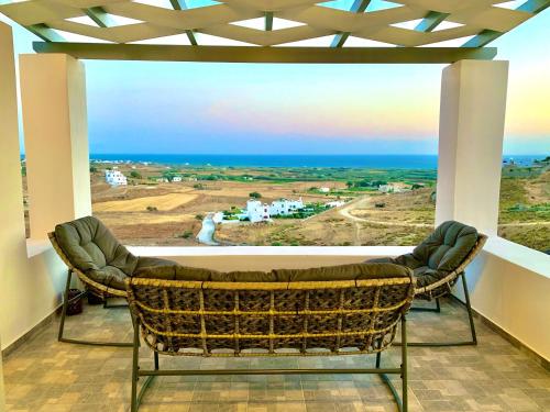  house on the rock in Naxos Chora