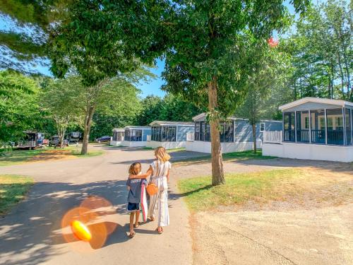 Hid'n Pines RV Resort - image 2