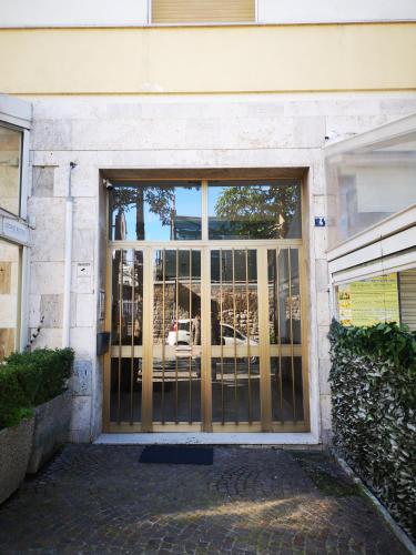 LUXURY NAPOLITANO 3