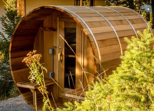 บริการและสิ่งอำนวยความสะดวก, Gateway Motel in เรเดียมฮอตสปริง (บริติชโคลัมเบีย)