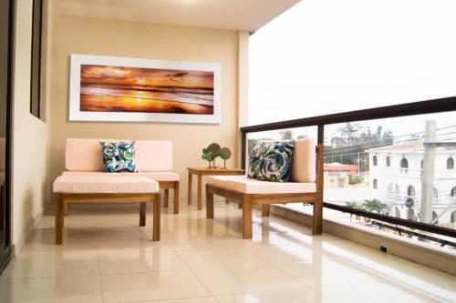 Chipipe Salinas Beachfront Apartment w/ Parking