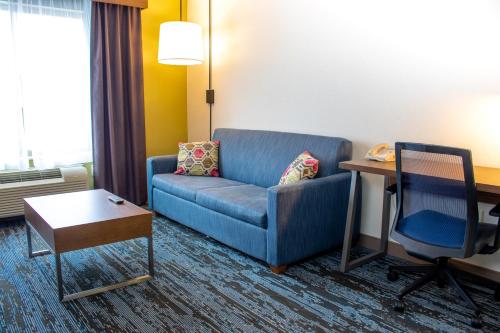 Holiday Inn Express & Suites Wausau, an IHG Hotel