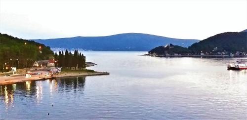 Lingkungan sekitar, Apartments Okuka in Lepetane