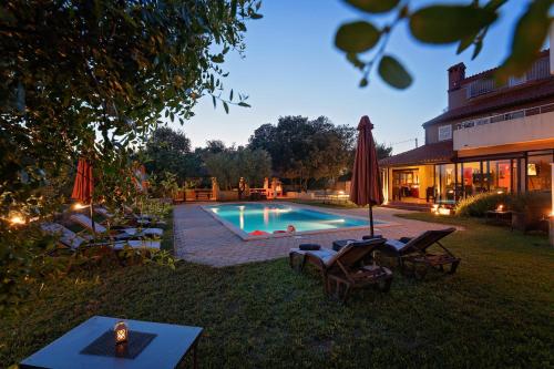 Guesthouse ''Barboska'' - big outdoor swimming pool & private tennis court - Chambre d'hôtes - Vodnjan