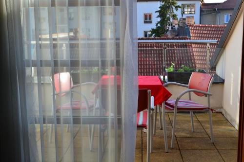 ระเบียง/ชานเรือน, ดโวรัก (Dvorak) in เชสเก บุดเยยอวีตเซ