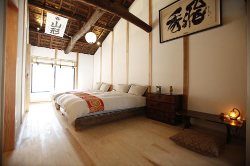 Three-Bedroom Apartment image 1