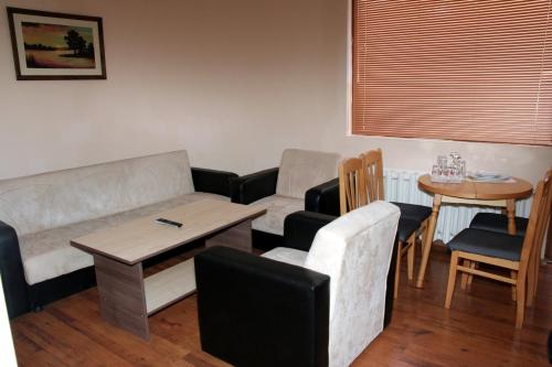 Interrum Hotel - image 6