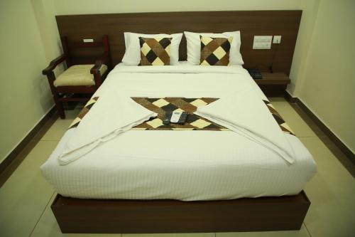 Deluxe Double Room image 5