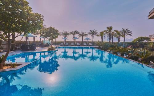 크라운 플라자 뉴델리 로히니 바이 IHG - 수영장