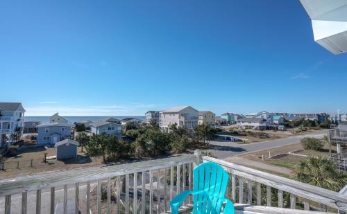 4 BR beach home on 3rd row with breathtaking views from every bedroom balcony awaits!
