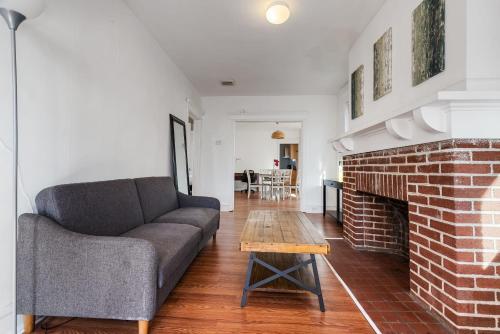 Beautiful Ventor 3BR 5min Walk To Beach - image 3