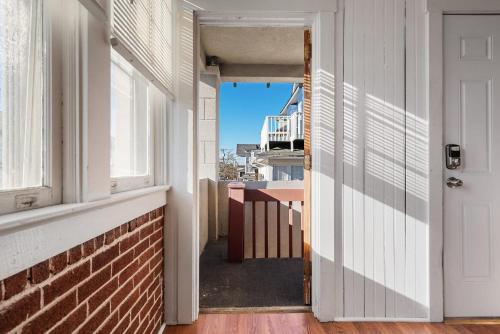 Beautiful Ventor 3BR, 5min Walk To Beach