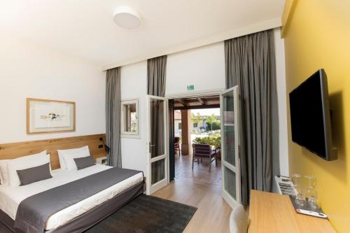 1 queen bed
