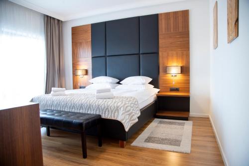 Mirage Resort & Spa - image 4