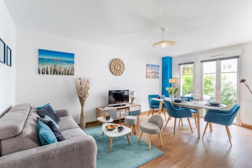 Apartment room in L'Echo des Vagues