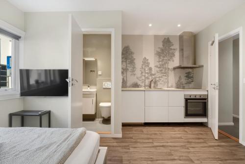 Central Studio Apartment Apt 103 2