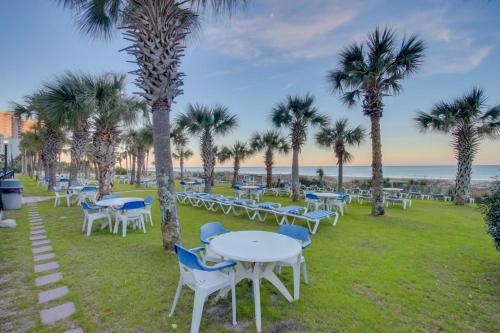 Hosteeva Boardwalk Ocean-front Condo - image 5