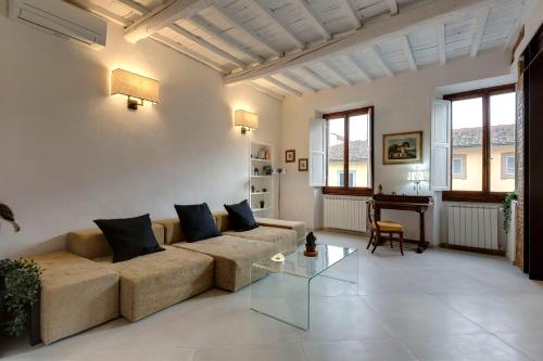 Brancacci Suite by Mamo Florence