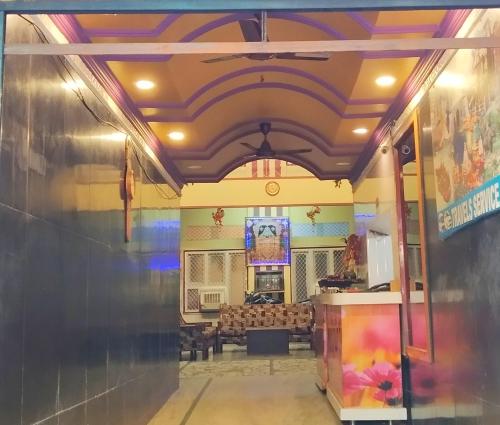 Hotel Marwari niwas  in Ram Ghat