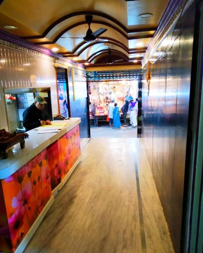 Hotel Marwari niwas  in Ram Ghat