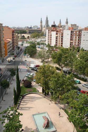 Hostal Puente de Piedra Zaragoza