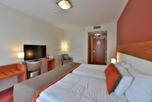 Hotel City Inn - image 18