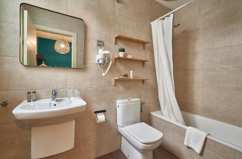 Barcelona Sants Station Apartments - image 8