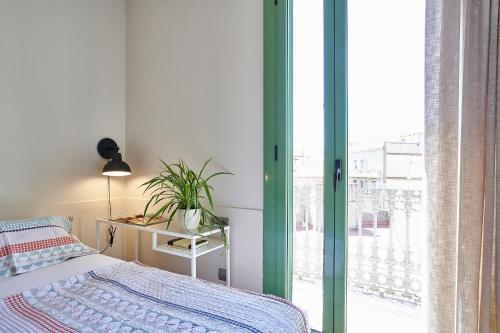 Barcelona Sants Station Apartments - image 10