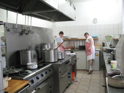 Restorāns, Kajovska hospoda in Kajov