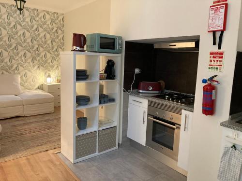 ห้องครัว, Bloom Cottage II in เชา เด เมนิโนส